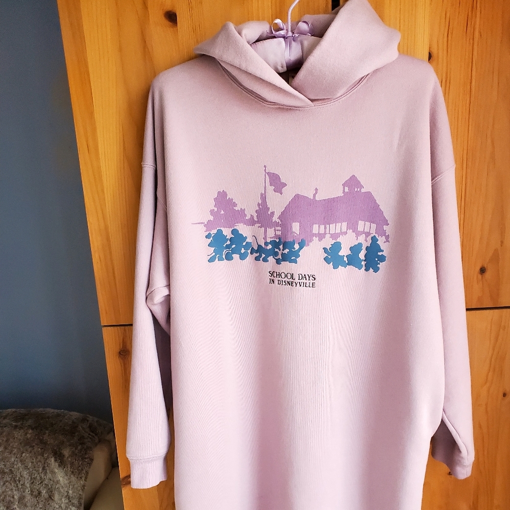 Disney & Uniqlo Collab School Days in Disneyville Lilac Hooded Dress M